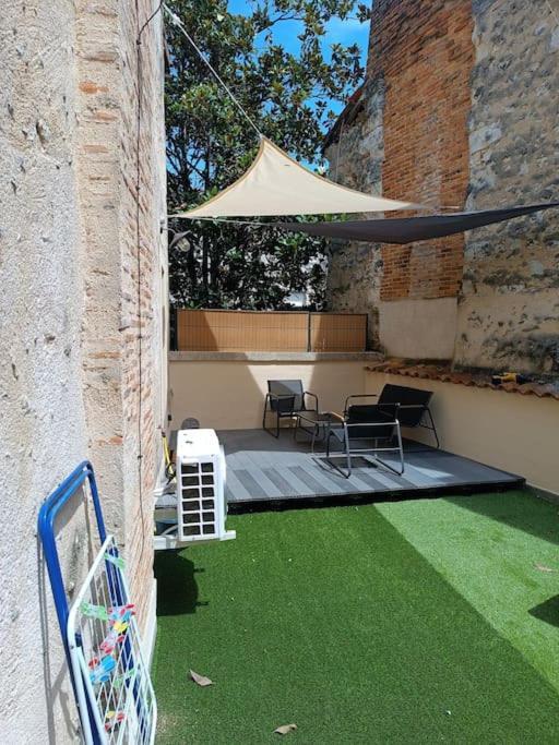 Appartement Centre Ville Historique Avec Terrasse Et Climatise Périgueux Kültér fotó
