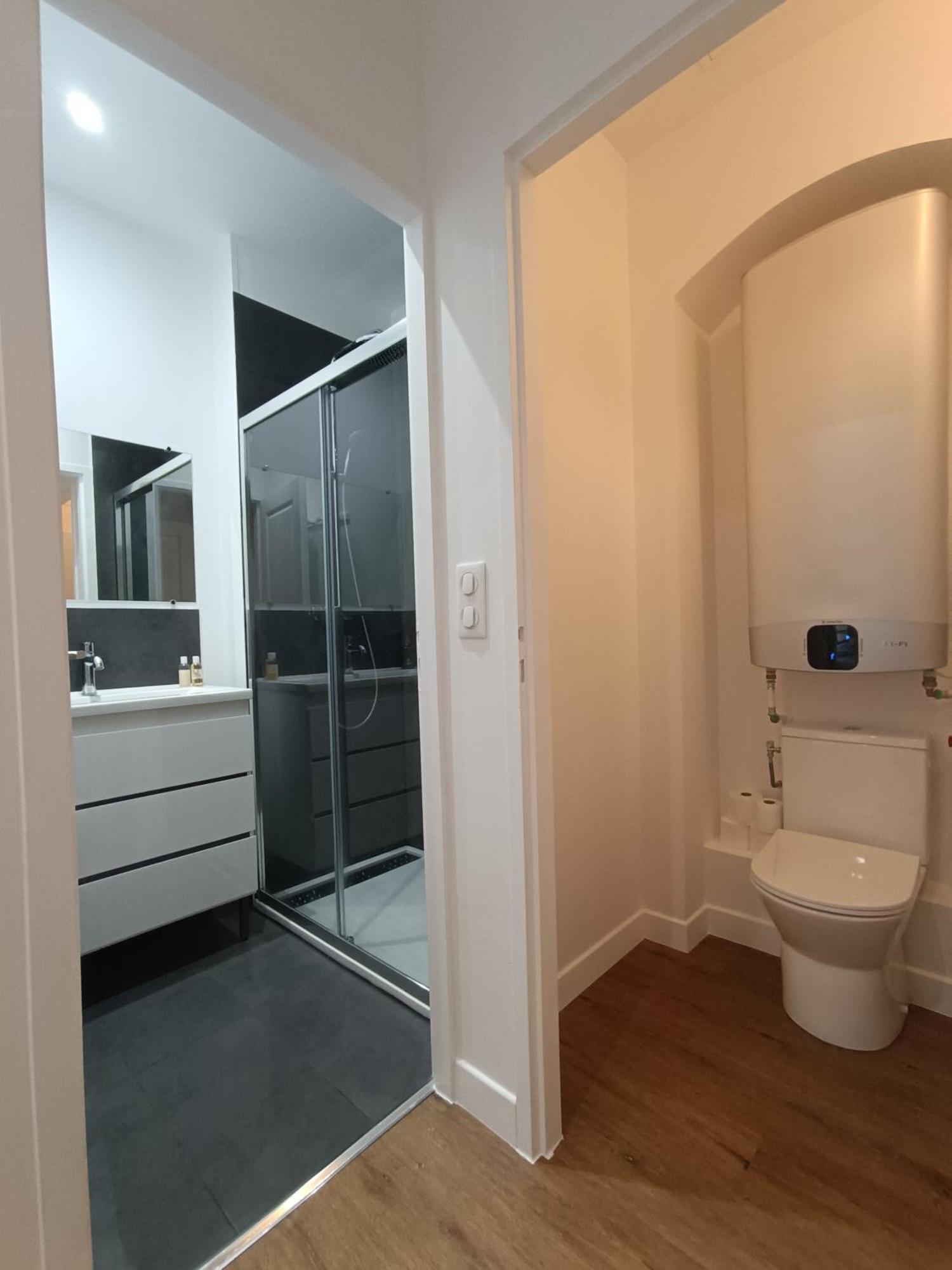 Appartement Centre Ville Historique Avec Terrasse Et Climatise Périgueux Kültér fotó